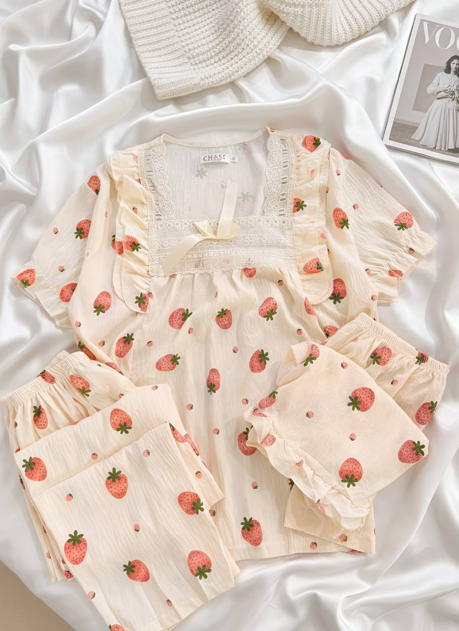 یقه گیپور توتفرنگی بزرگ