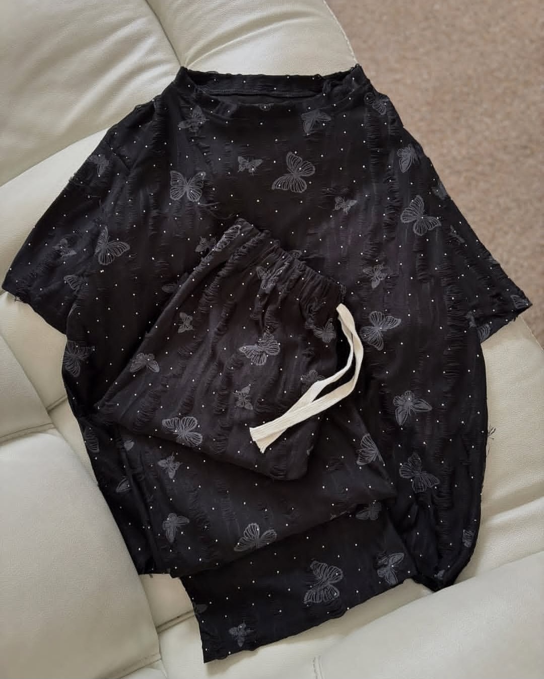 دوتیکه نگین دار پروانه مشکی