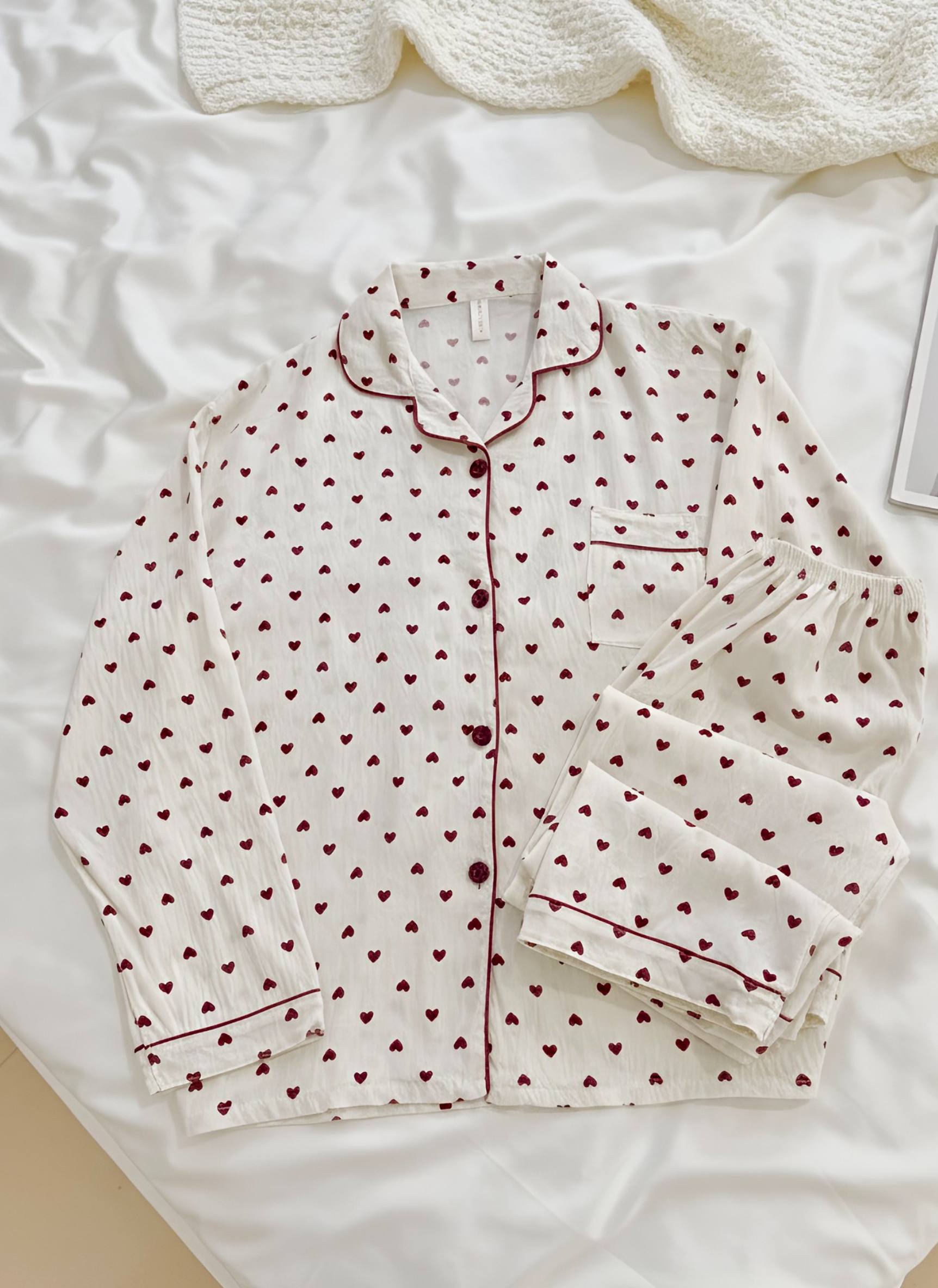 آستین بلند قلب قرمز