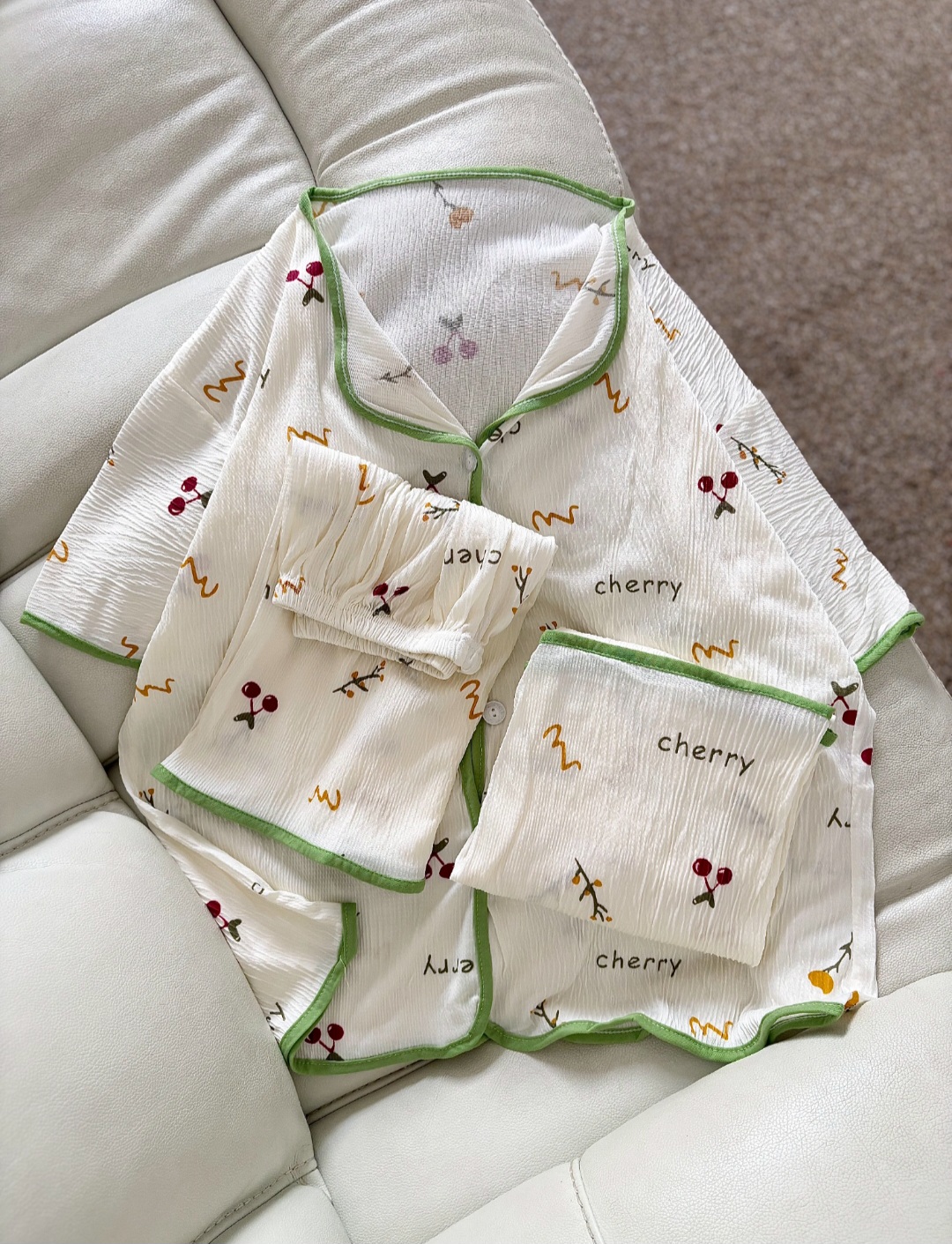 سه‌تیکه کریشه گیلاسی سبز