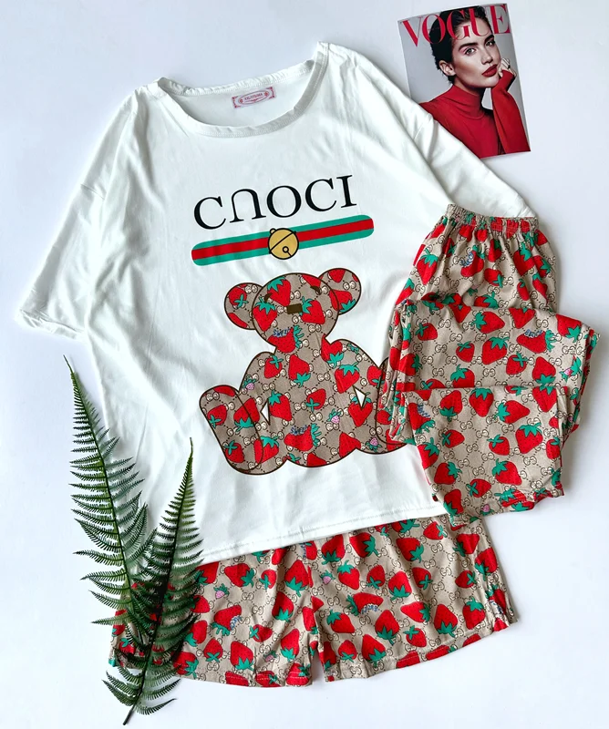 سه تیکه توت فرنگی