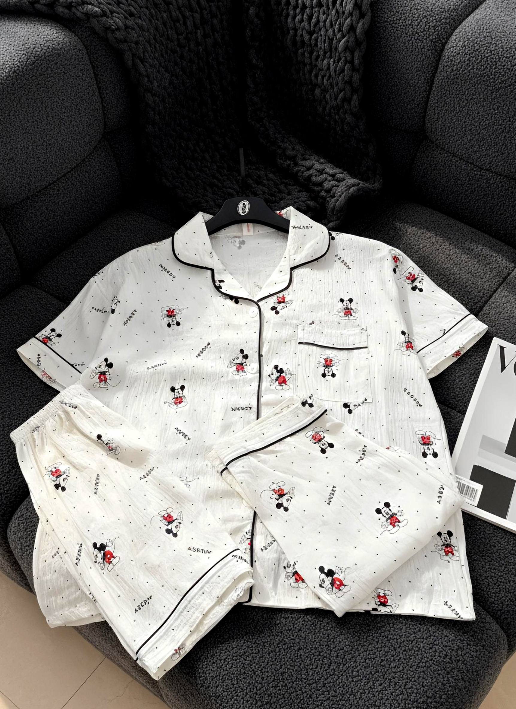 آستین کوتاه میکی خال خالی