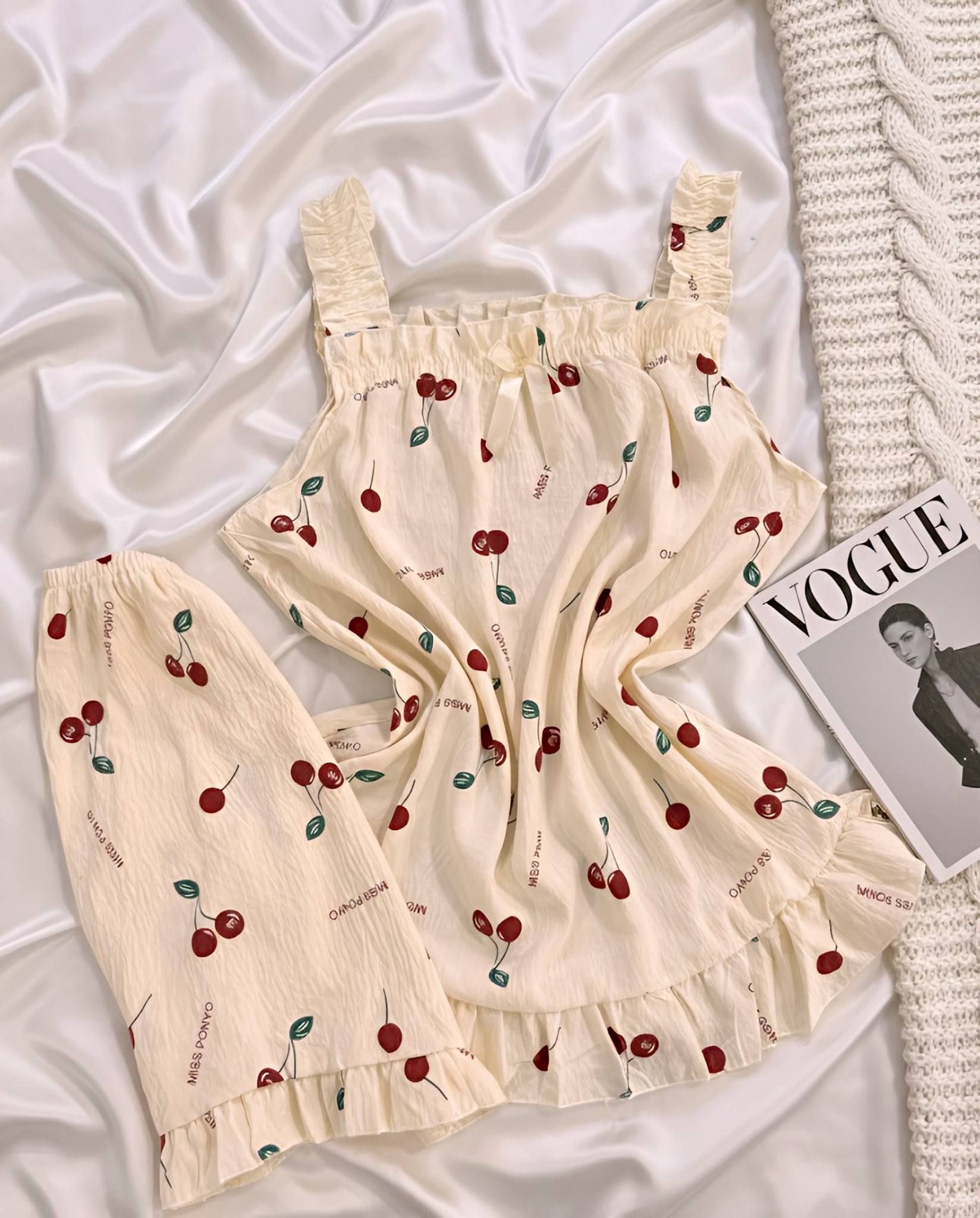 تاپ شرتک آلبالو سفید