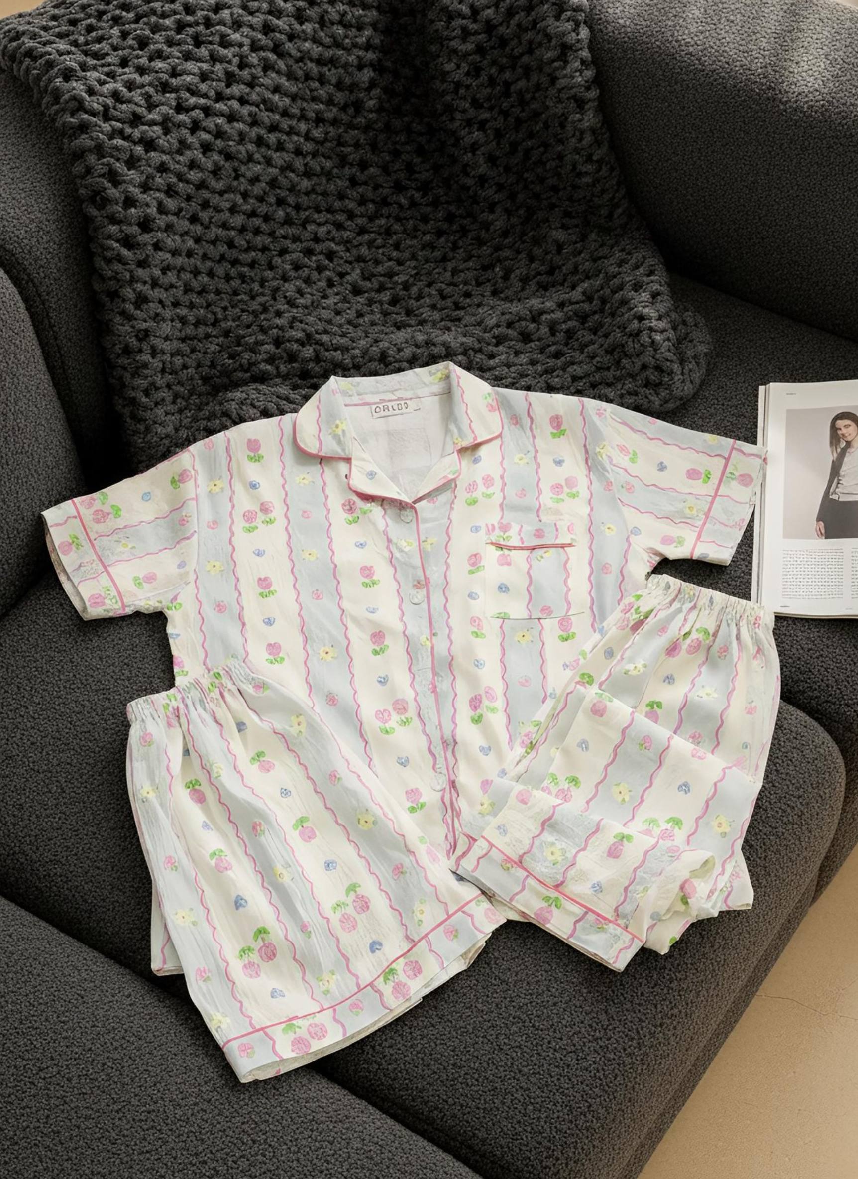 آستین کوتاه بنفش کم‌رنگ